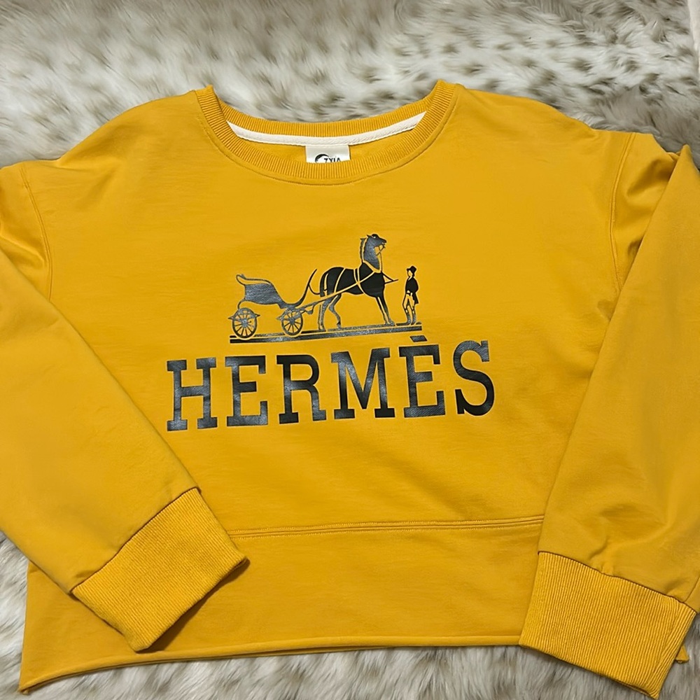 Zyia crop sweatshirt